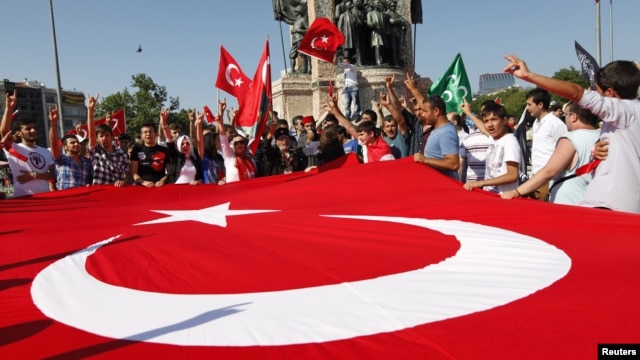 OYAK'A BASKILAR ARTIYOR