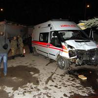 Bir ambulansta 13 asker!