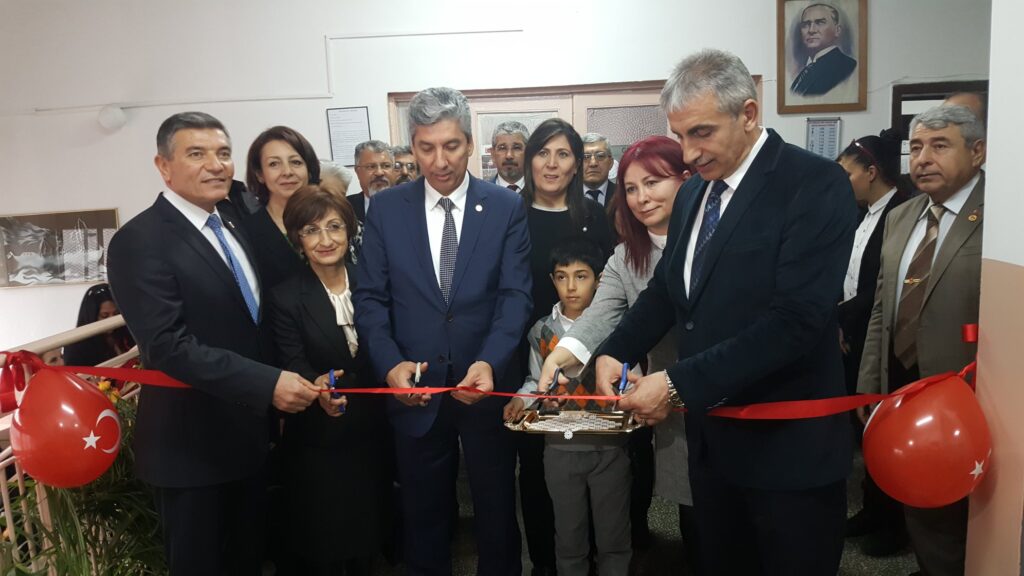 ŞEHİT ASKERİN İSMİ KÜTÜPHANEDE YAŞAYACAK