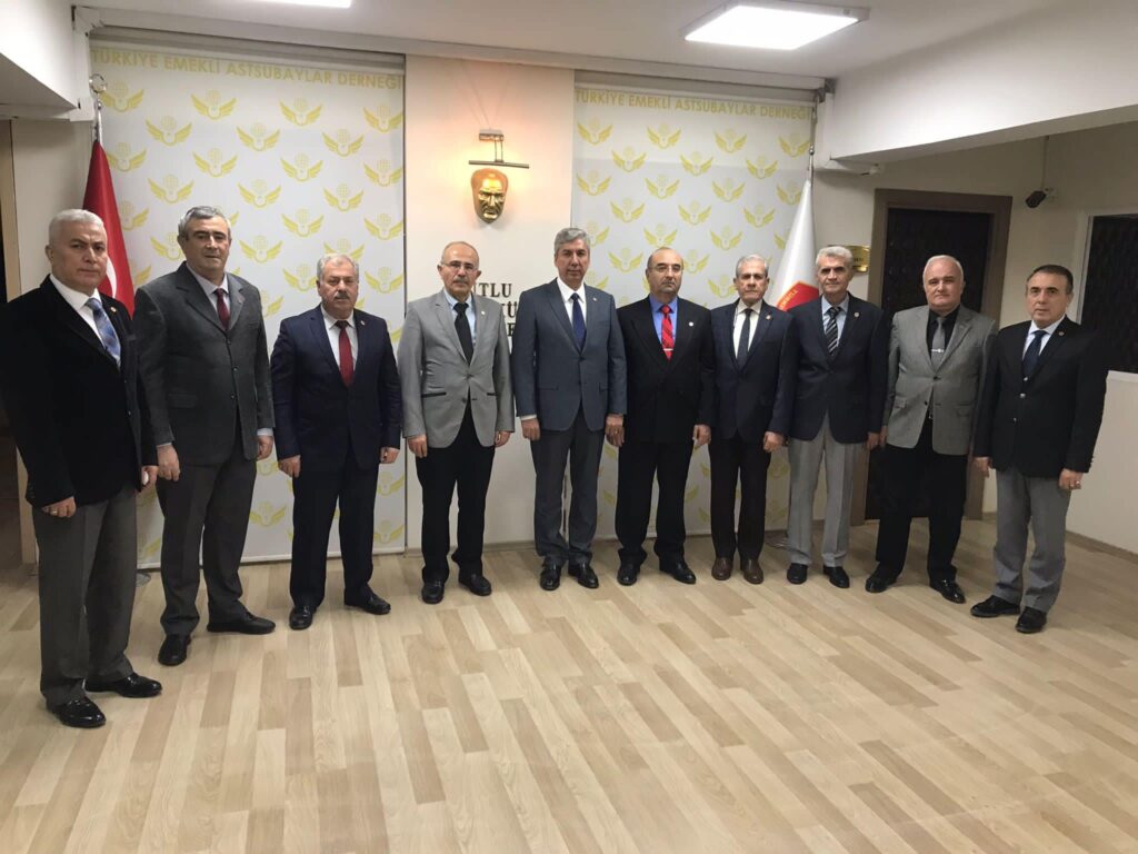 YENİŞEHİR İLÇE TEMSİLCİMİZ SN. BAKİ ÖZTÜRK VE HEYETİNİN HAYIRLI OLSUN ZİYARETLERİ