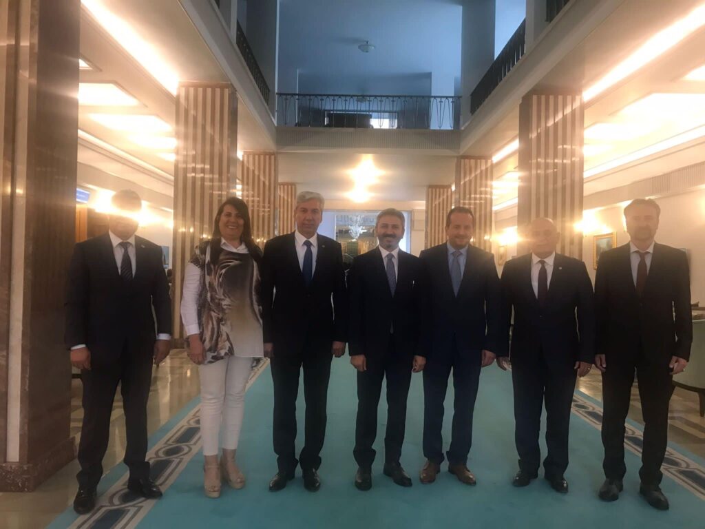 TBMM’DE MSB KOMİSYON BAŞKANI ADIYAMAN MİLLETVEKİLİ SN. AHMET AYDIN VE MSB KOMİSYON BAŞKANVEKİLİ BURSA MİLLETVEKİLİ SN. REFİK ÖZEN’LE GÖRÜŞME