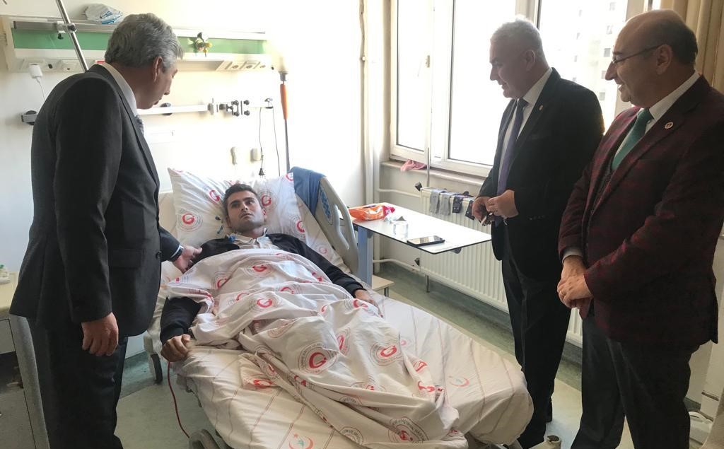 UZMAN ÇAVUŞ MÜCAHİT AYAŞ’I TEDAVİ GÖRDÜĞÜ HASTANEDE ZİYARET ETTİK