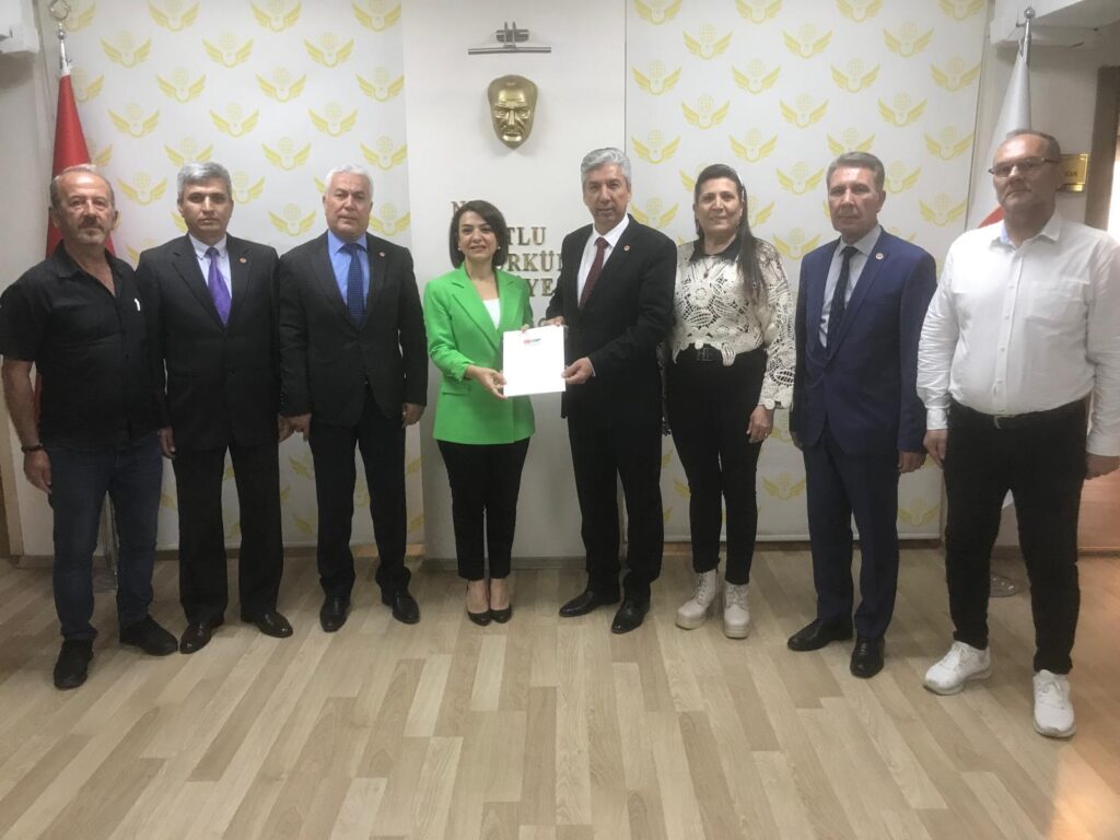 “BÜYÜK EMEKLİ MİTİNGİ”NE DAVET EDİLDİK